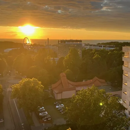 Portowa Z Widokiem Na Morze *